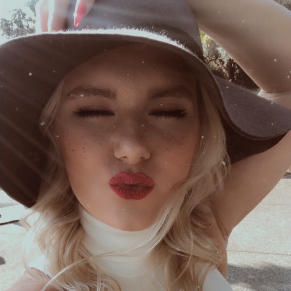 Floppy Hat - Picture 5 of 5